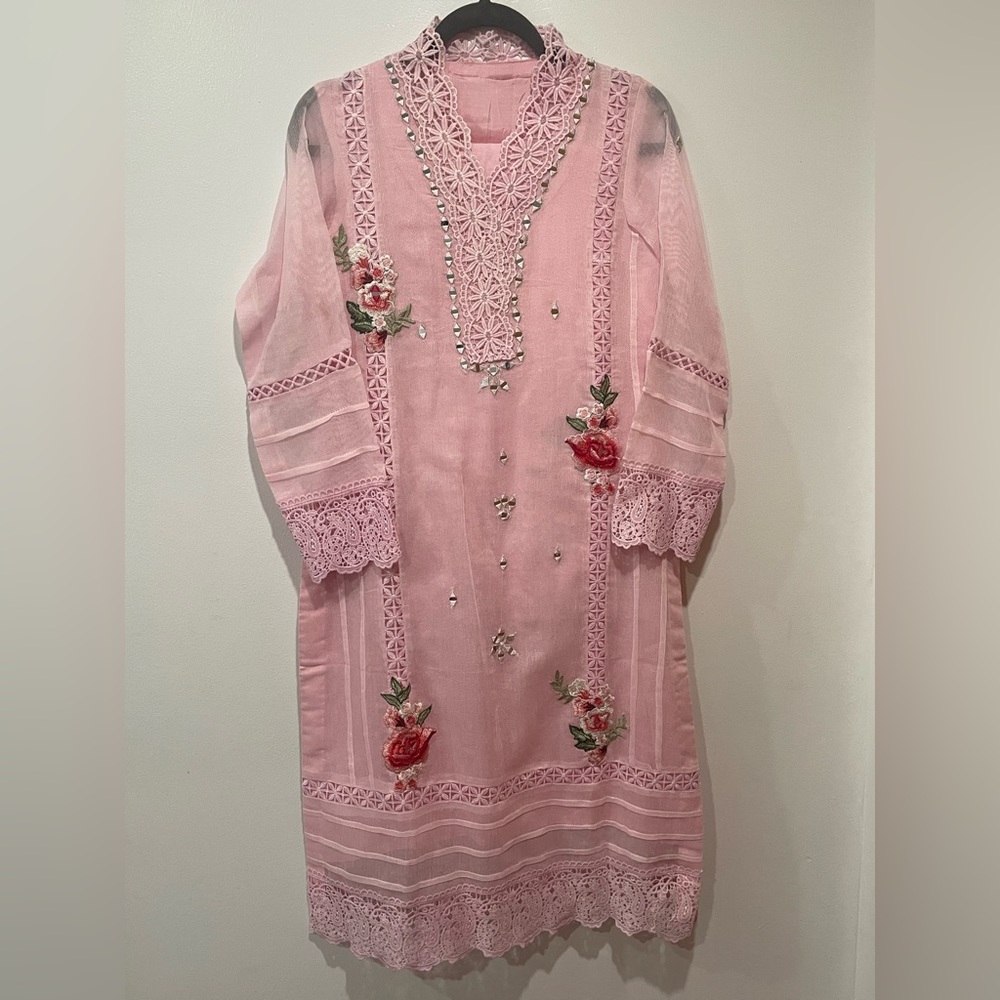 Pink brand new shalwar kameez and dupatta